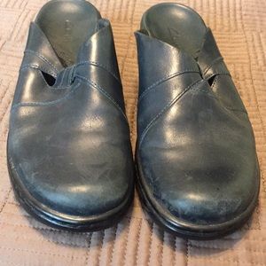 Navy blue Clark mules size 7M